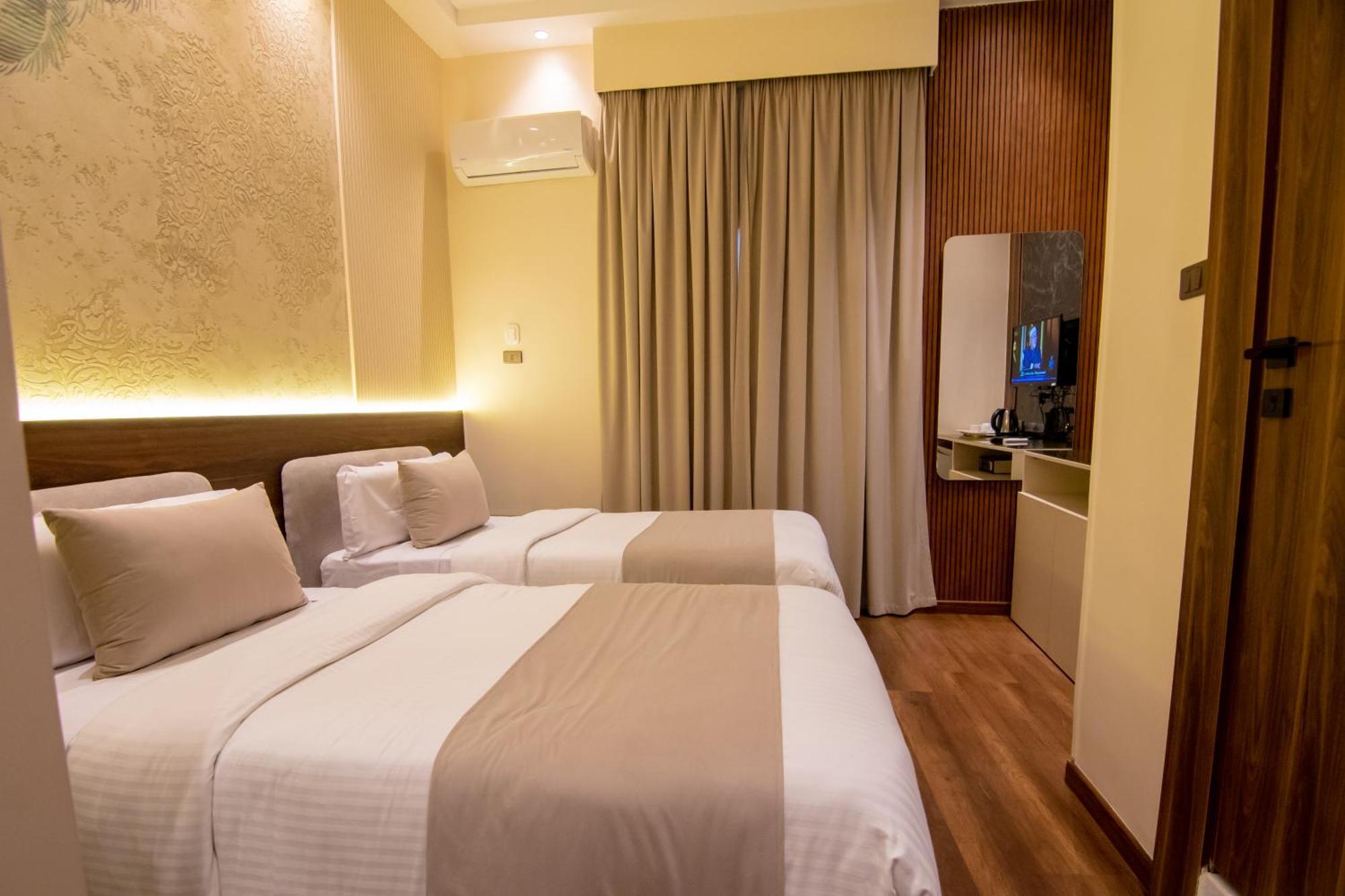 Egyptian Night Hostel *