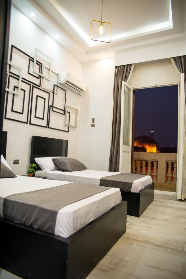 Hostel Egyptian Night